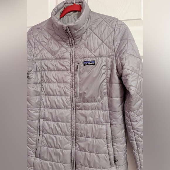 Patagonia Women's Radalie Insulated Parka Jacket Light Silver Gray size Medium - Picture 2 of 14